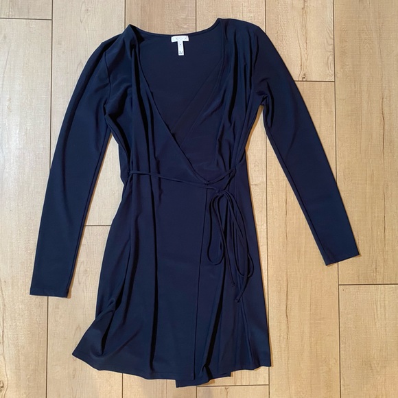 Leith Navy Wrap Dress - Size M Long Sleeve Classic - Picture 1 of 9